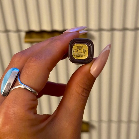 ⚡️Dolce & Gabbana Lipgloss in “Desert” 🏜️🌵 - Picture 3 of 3